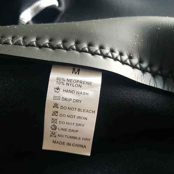 LAYATONE, Wetsuit, NEW,Decorate the ocean, Women size M - Picture 6 of 6